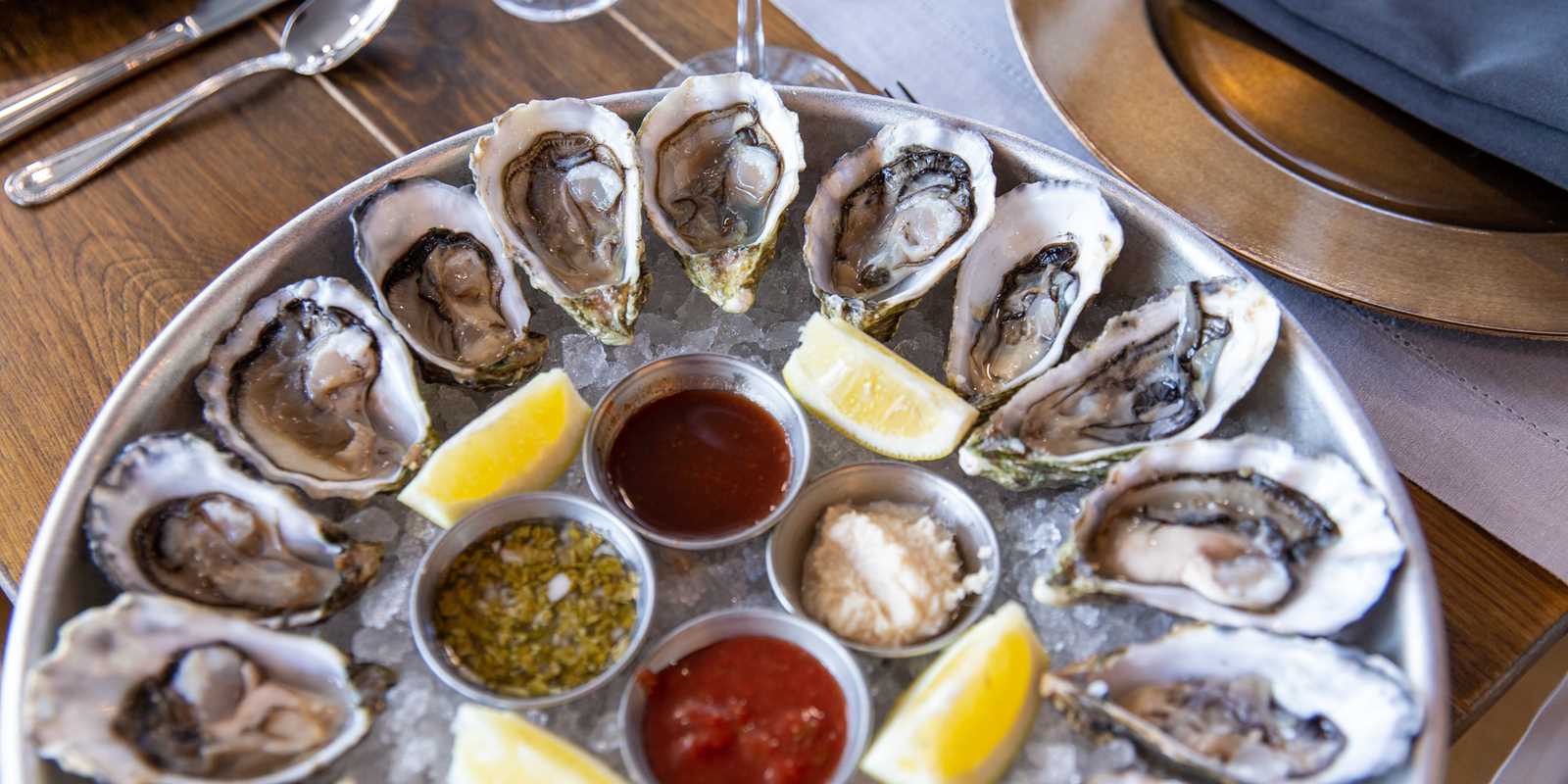 The Oyster Bar, Hours + Location